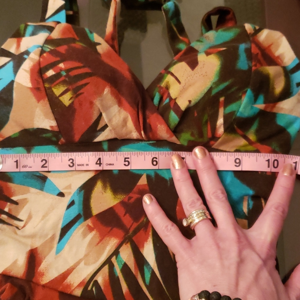 Cache Pattern Halter Top W/ Beautiful Pattern Euc - image 6